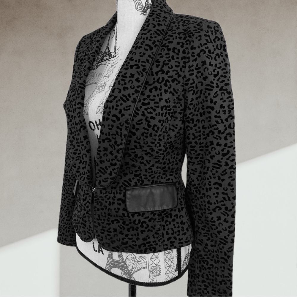 Leopard print girl Boss blazer XS